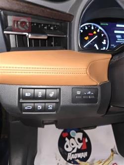 تويوتا أفالون